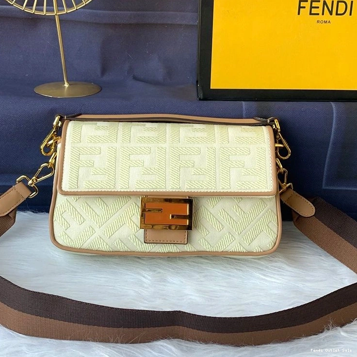 Cheap Motif Apricot Bag In Canvas Baguette FF Medium Fendi 0723
